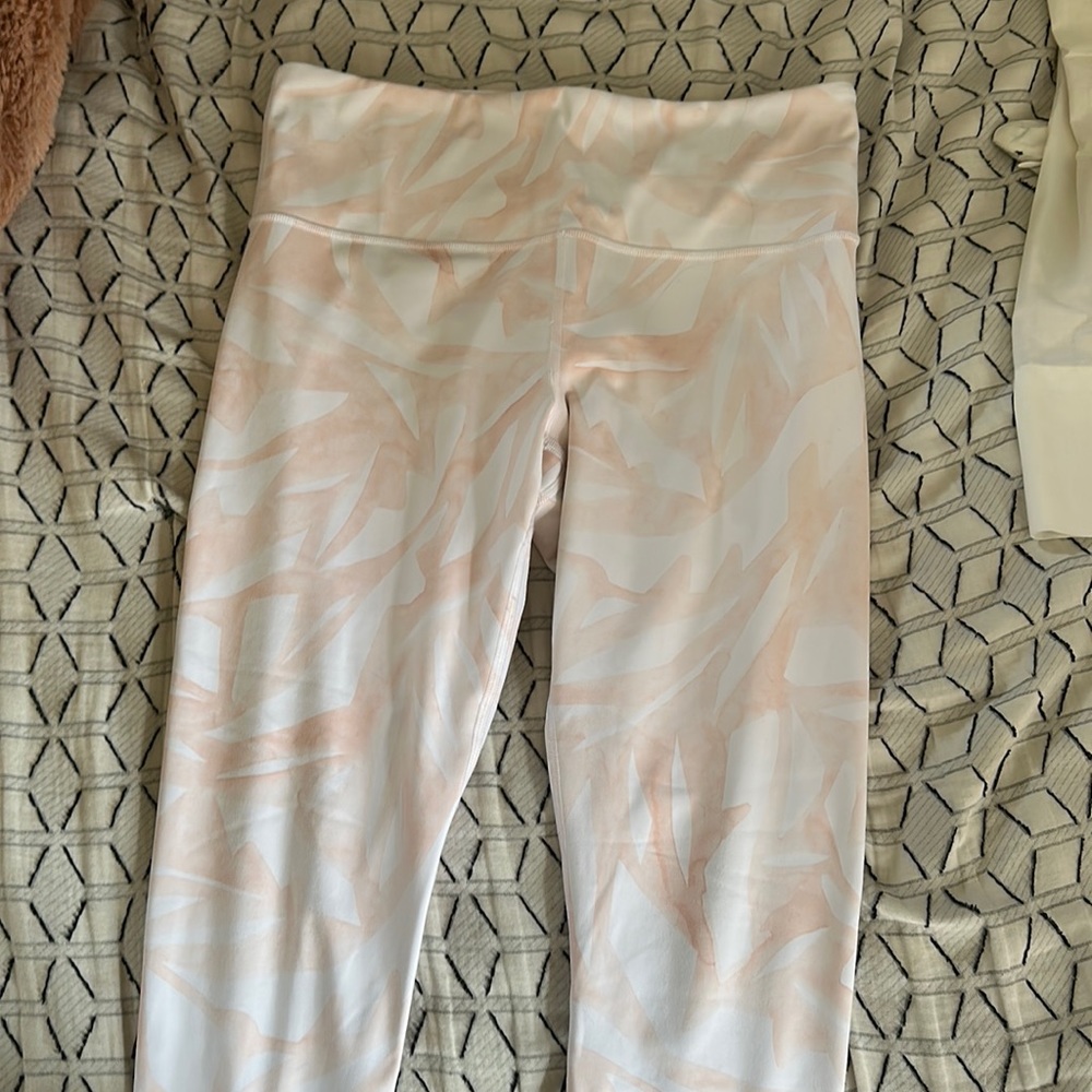 athleta leggings, size medium, white and pink patterned